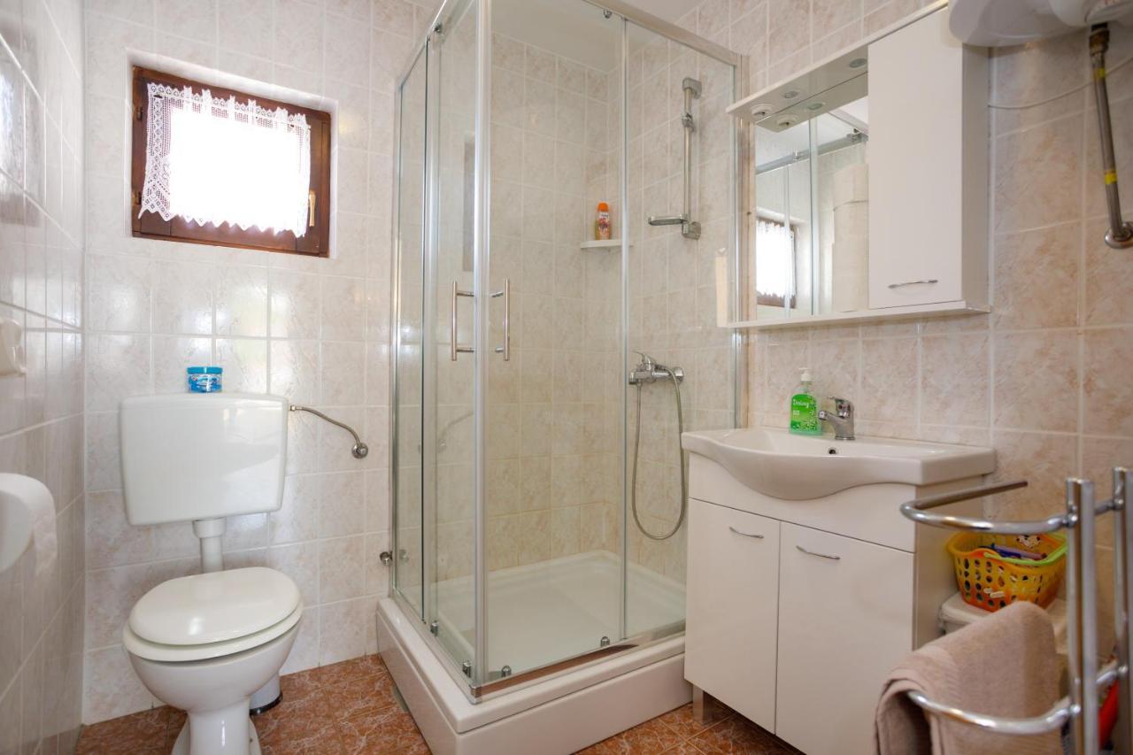 Apartmani Bakran Krk Town Exterior photo
