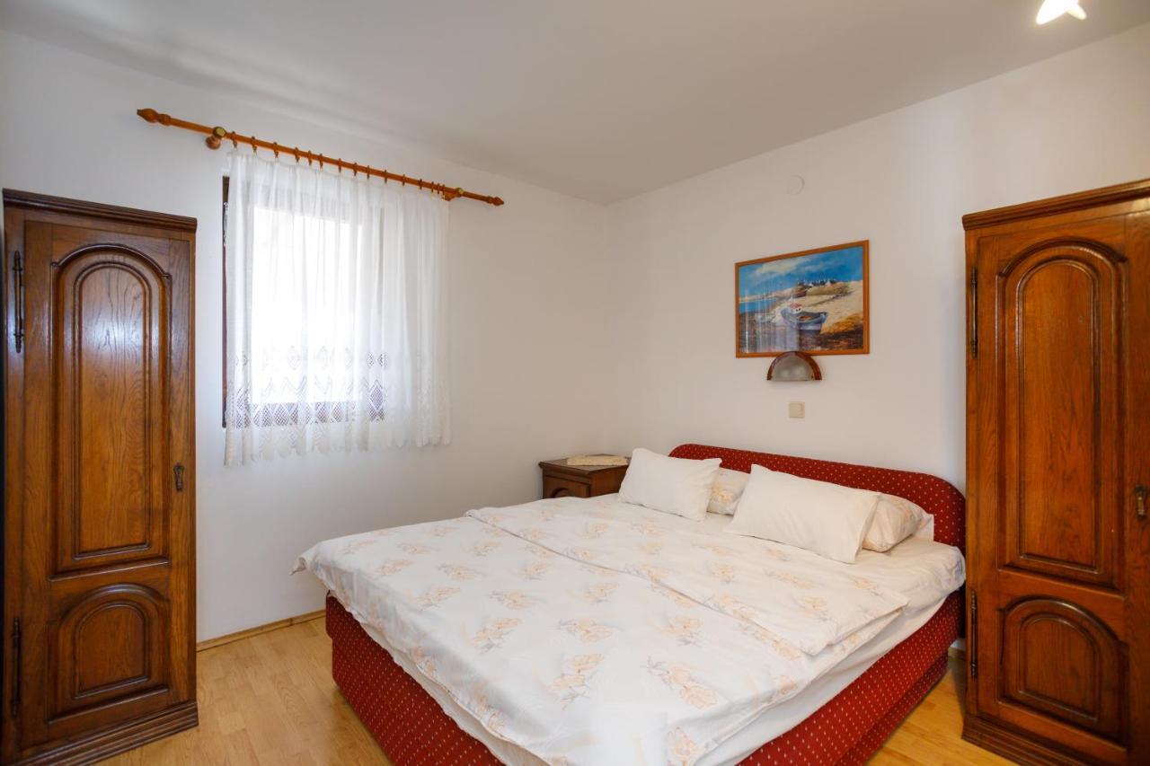 Apartmani Bakran Krk Town Exterior photo